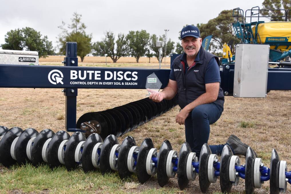 Kent Paterson, Bute Discs, with his Machine of the Year award at the 2023 Wimmera Machinery Field Days. Picture Gregor Heard.