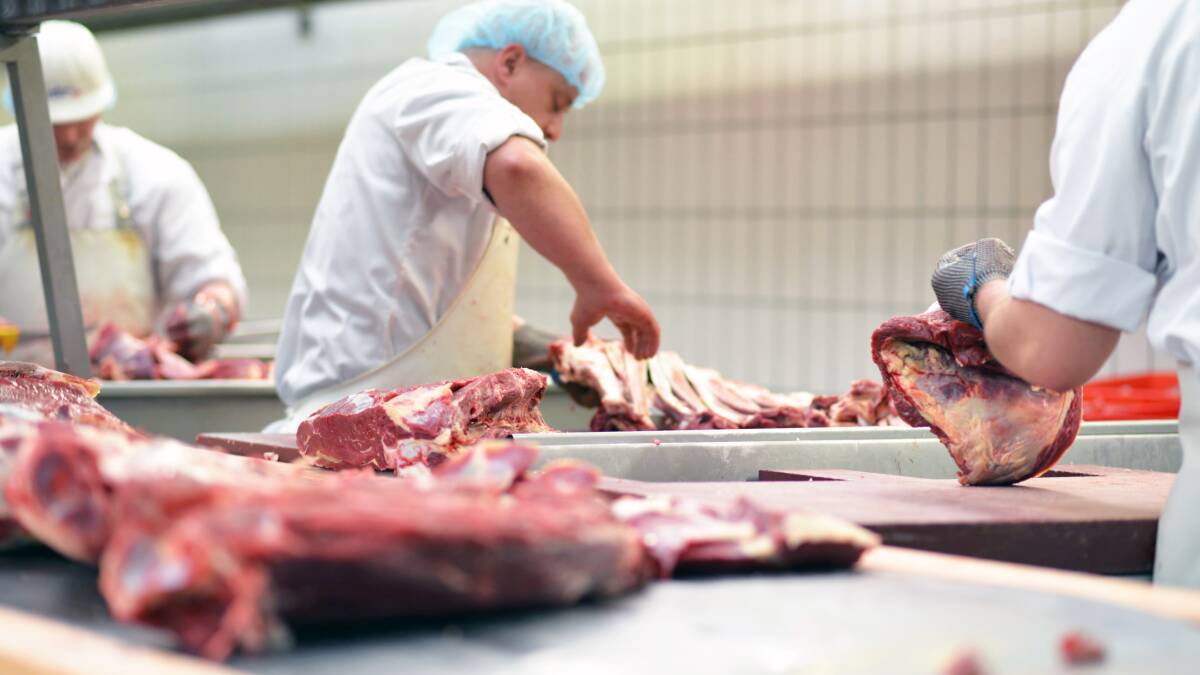 China lifts suspensions on beef plants
