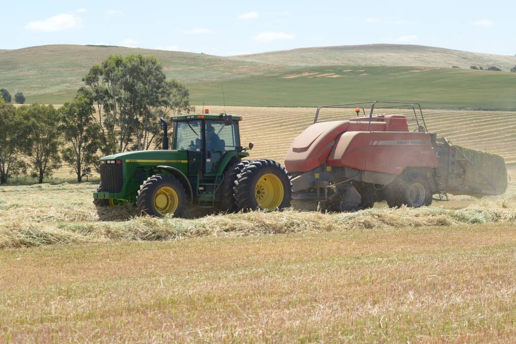 It has been an almost perfect season for export hay production in the mid North and Yorke Peninsula, but with poor seasons elsewhere, hay supplies are tight.