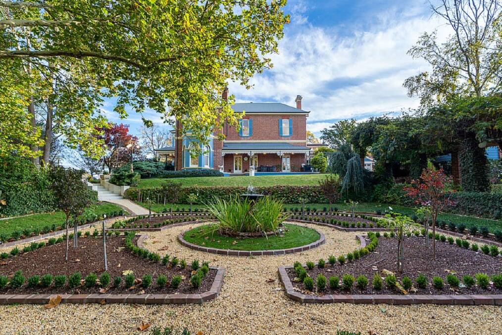 Australia's most treasured Victorian mansion | Video